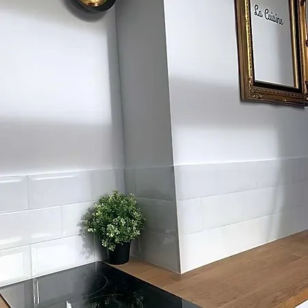 A & V Aparthotel 3*