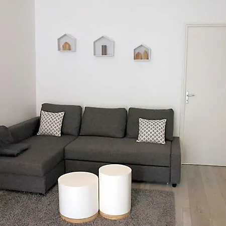 Aparthotel A & V